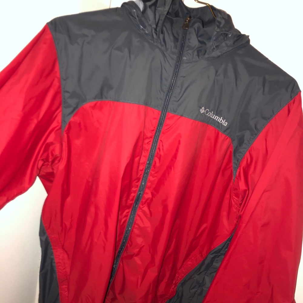 Men’s Columbia Rain Jacket